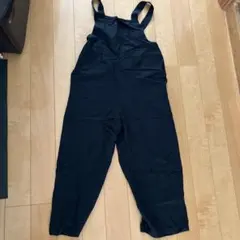 UNIQLO ブラックサロペット 150サイズのサムネイル
