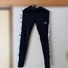 黒タイツ サイドグラフィック