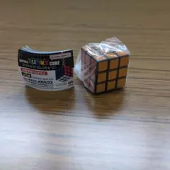【未開封】カプセルルービックキューブ ゴールドカラー
