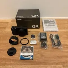 RICOH GRIIIx 美品 ショット数2047 元箱付 GR3xのサムネイル