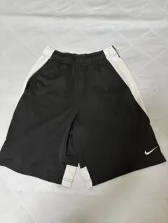 NIKE 半ズボン　バスパン