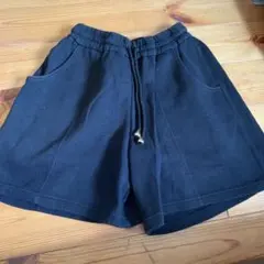 ブラック ショートパンツ ドローストリングのサムネイル