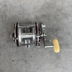 Langley CAST-RITE Model 380A ベイトリール - メルカリ
