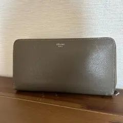 CÉLINE 財布のサムネイル