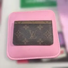 Item thumbnail for item ab578630-2e02-4f40-80bc-08d76cdce5e9