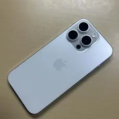 iPhone 15 Pro 512GB ホワイト｜表示不良:白飛びなどジャンク