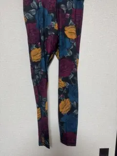 Nike 花柄スパッツ S