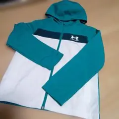 UNDER ARMOUR ジャンパー