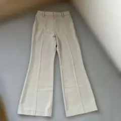 ユニクロ　ドレープフレアパンツ　W61 Mサイズ相当？