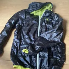 ウィンドブレーカーpuma