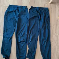 ユニクロ　ウルトラストレッチアクティブジョガーパンツ１６０　ブルー２本セット