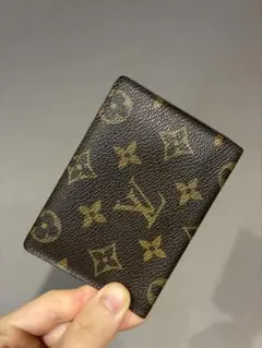 LOUIS VUITTON ルイヴィトン　カードケース　ヴェルティカル R929