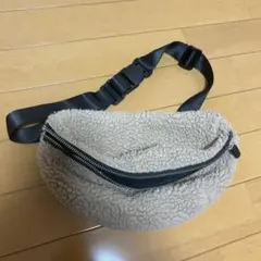 LOWRYS FARM ボアボディバッグ ベージュ