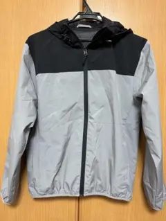 【美品】キッズ用　フード付きナイロンジャケット