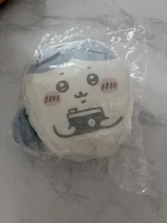 新品未開封　ちいかわ ハチワレ　ポーチのサムネイル