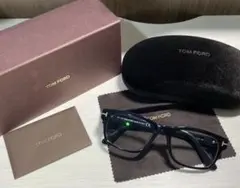 2025年最新】トムフォードのサングラスの人気アイテム - メルカリ