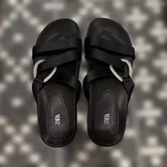 ZARA サンダル ブラック ビジュー装飾 37のサムネイル