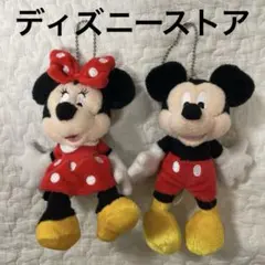 ディズニーストア ミッキー ミニー ぬいぐるみバッジのセット