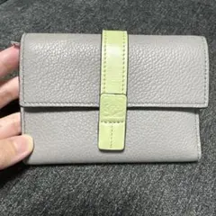 ✨️美品✨️LOEWE ロエベ バーティカル 二つ折り財布 ミントグリーン