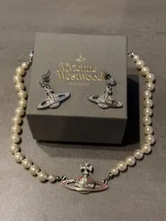 希少廃盤美品 VivienneWestwoodオーブ/パールチョーカー ◇VivienneWestwood◇存在感抜群!!3連パール オーブ チョーカー