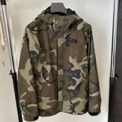 The North Face 迷彩ジャケット フード付き