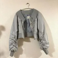 【美品】Cheek オフショルクロップドMA-1(グレー)のサムネイル