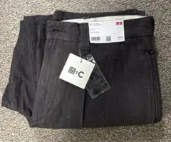 【新品未使用】ユニクロC タックストレートパンツ／デニム　ダークブラウン 85のサムネイル
