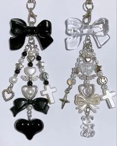 ビーズキーホルダー ビーズストラップ y2k コレクトブック チャーム黒クリア