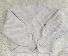 ライトグレー ニットセーター 長袖