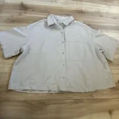 GU 麻混 半袖シャツ ベージュ Mサイズのサムネイル