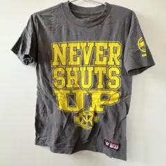 WWE 【S】Tシャツ グレー ロゴ入り　おしゃれ かわいい