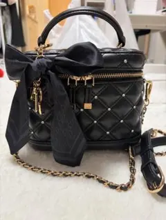 2WAY リボンチャームキルティングバニティバッグ （FREEサイズ　ブラック)