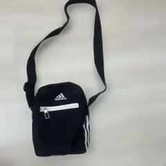 adidas アディダス ショルダーバッグ 黒