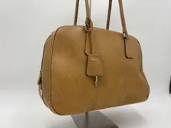 プラダ ミニボストンバッグ レザー 大容量 A4可 南京錠 三角ロゴ ブラウン系