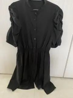 ミニワンピ　パフスリーブ　ZARA グレイル　ペプラム