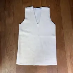 UNIQLO & LEMAIRE アイボリー Vネック ニットベスト L 新品