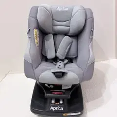 人気【極美品】Aprica クルリラAD 回転式チャイルドシート　グレー クルリラ AD | ベビーカー・チャイルドシートのアップリカ | Aprica