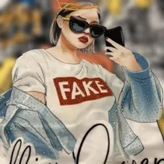 Selfie Queen ラメ付きTシャツ〜男女兼用両面プリント仕様〜新品未使用