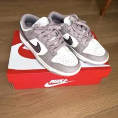 Nike Dunk Low ローカット スニーカー　ブラウン　箱付きのサムネイル