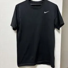 NIKE ドライフィットTシャツ　Sサイズ