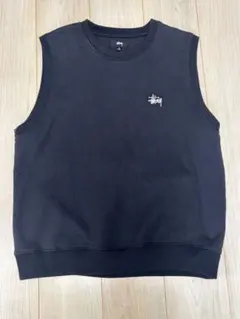 Stussy ブラック ノースリーブベスト 裏起毛の生地になってます！