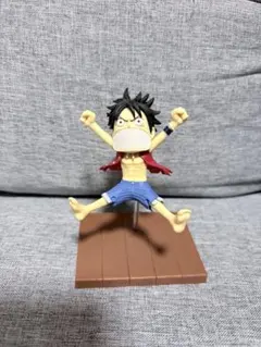 ワンピース ワールドコレクタブルフィギュア ルフィ