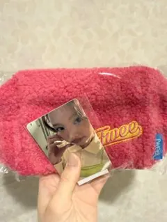 fweeポーチ　ナヨンフォトカード