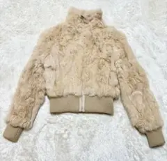 chuXXXチュウ ラビットファーベージュ ジャケットブルゾンジップ