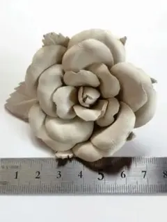 詩仙堂　BY HITOSHI　 ブローチ　コサージュ 本革　薔薇