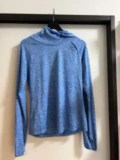 Nike フード付き長袖トレーニングウェア ウィメンズLサイズ