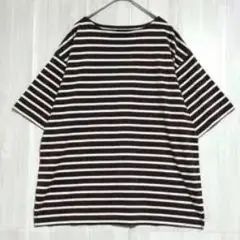 オーバーサイズ茶色と白ストライプTシャツ