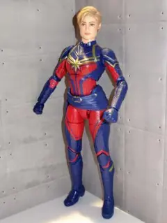 MARVEL LEGENDS キャプテン・マーベル