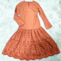 イウエンマトフ コットン100%スカラップ刺繍ロングカフスワンピース М 38のサムネイル