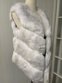 Item thumbnail for item 055283ff-7c5b-4550-a143-56e6ebe8532d